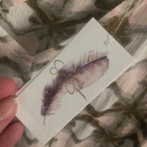 Jessica Simpson “Sunset Blast” top - Picture 2 of 3